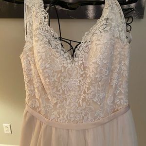 Wedding dress